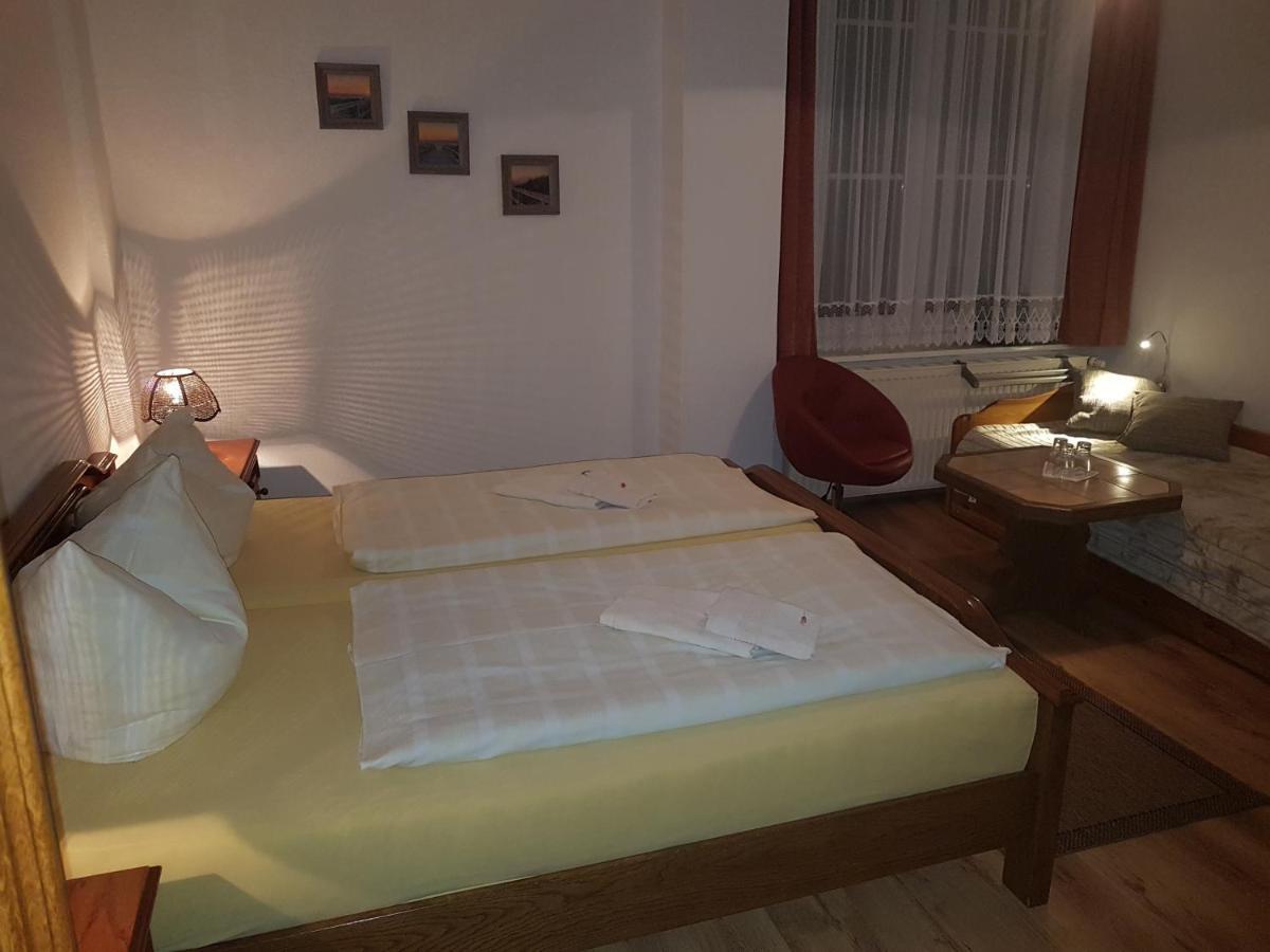 Landhaus Dargelin Hotel Behrenhoff Quarto foto